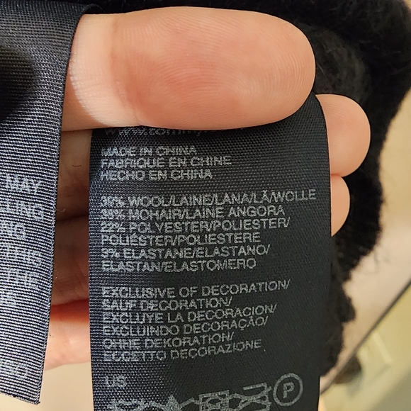 Angora wool blend black Tommy Hilfiger u-neck sweater - Picture 2 of 8